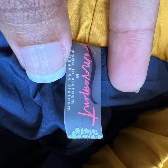 Free People Movement Run For It Mustard Yellow and Navy Shorts NWOT - Picture 10 of 10